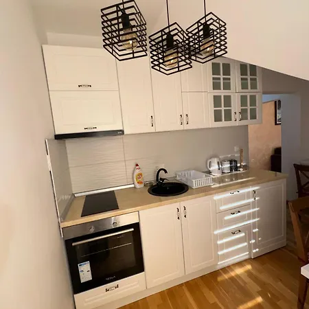 Sky Bor Appartement *